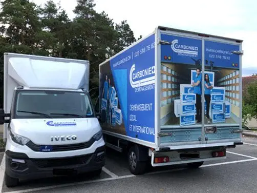 Chargement sécurisé des meubles et cartons à Genève
